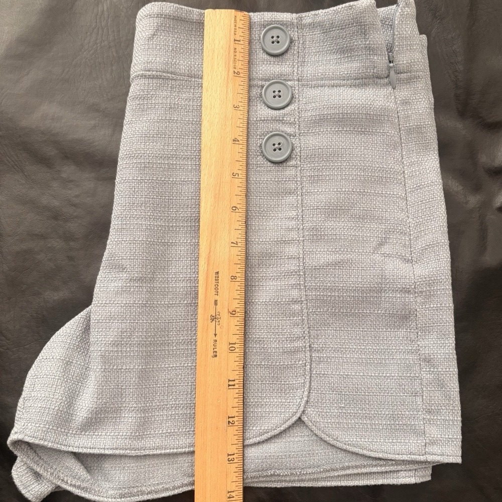 Loft Riviera Shorts Light Gray Double-Button Front size 10 - Picture 7 of 9